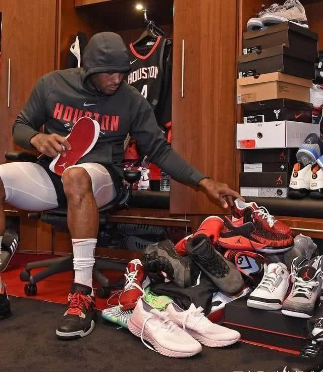 马卡谈恩德里克租借：皇马出租出去的前锋再回归时很难有成就（马卡评恩德里克外租：皇马外借前锋回炉后难成气候）