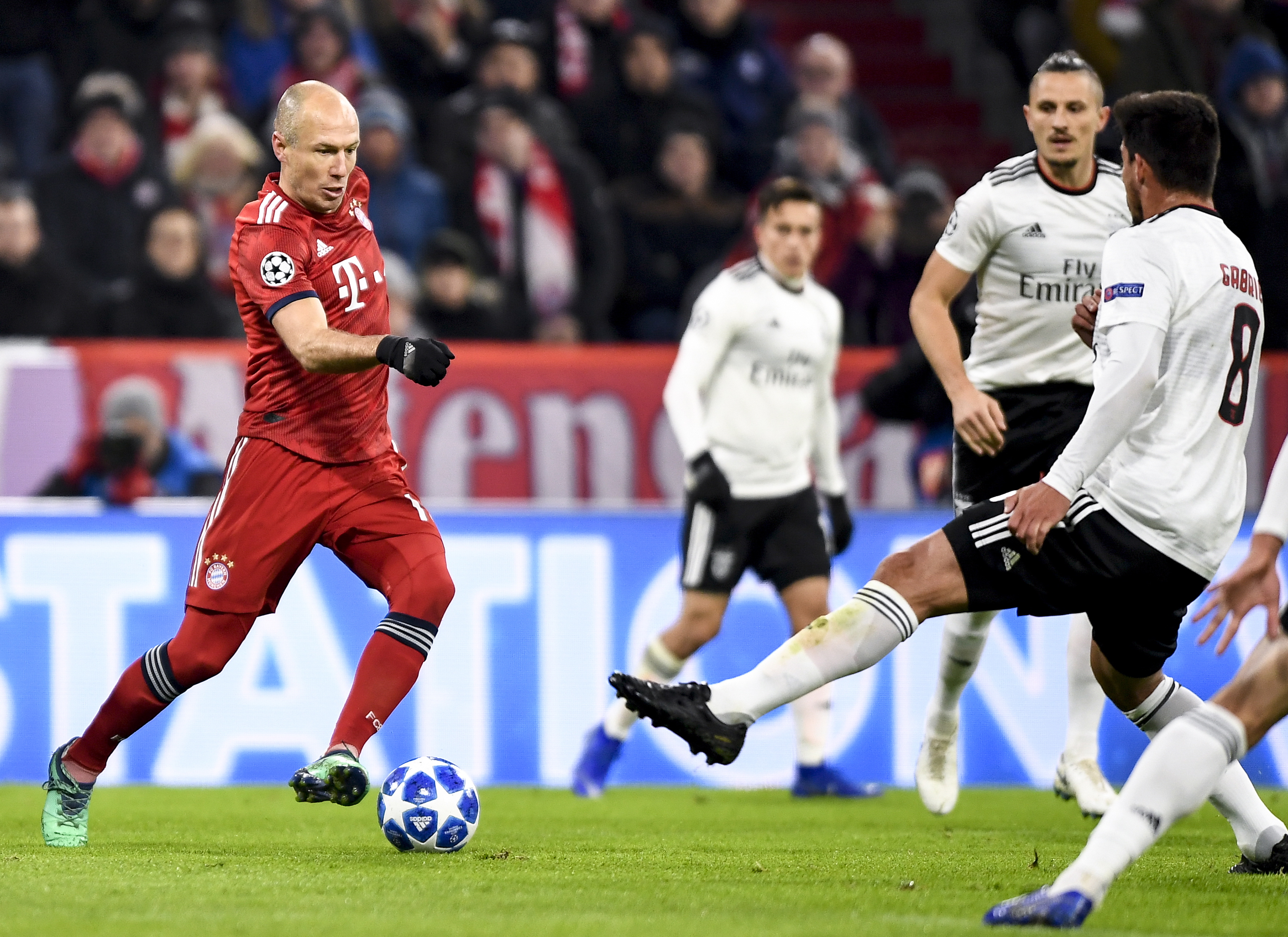 米体：巴洛特利的酒驾指控已撤销，但他还是会从事志愿工作（米兰体育报：巴洛特利酒驾指控被撤销，仍将参与志愿服务）