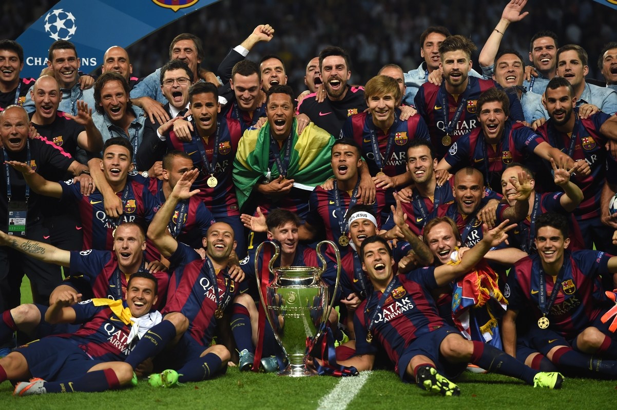 美女网红晒与詹姆斯合影将其称为GOAT！她是职业买手 不少球星是其客（职业买手美女网红晒与詹姆斯合照，称其为GOAT，众多球星是她的顾客）